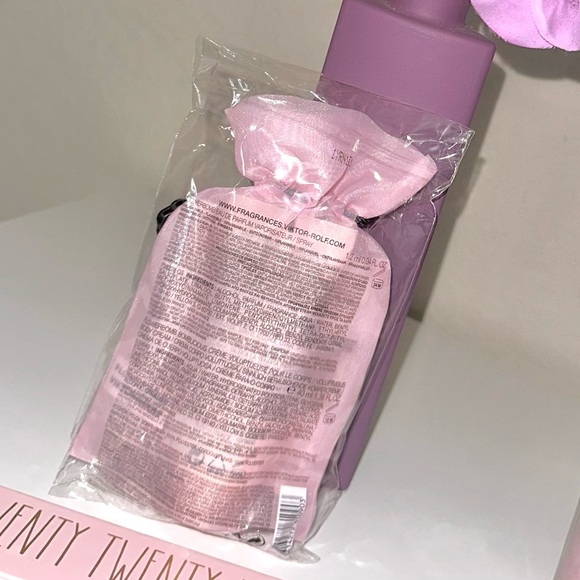 4 lot of Viktor&Rolf Flowerbomb Set Spray & Body Cream - Picture 4 of 6